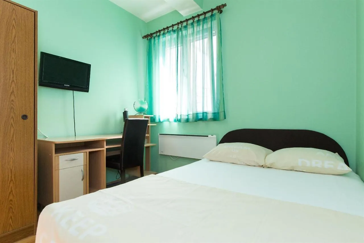 Apartment Rene Krk Town 0*,